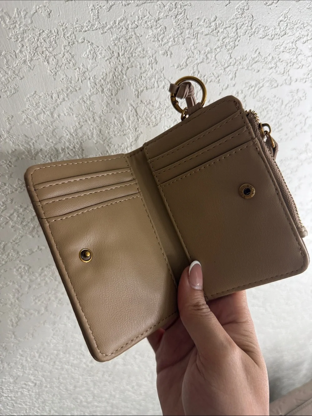 Steve Madden Beige Card Holder with Key Ring and Charm
